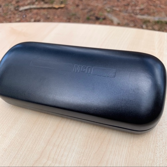 NEW! ☀️ MCQ ALEXANDER MCQUEEN SUNGLASSES black cateye GOLD grommets + CASE - Picture 8 of 9